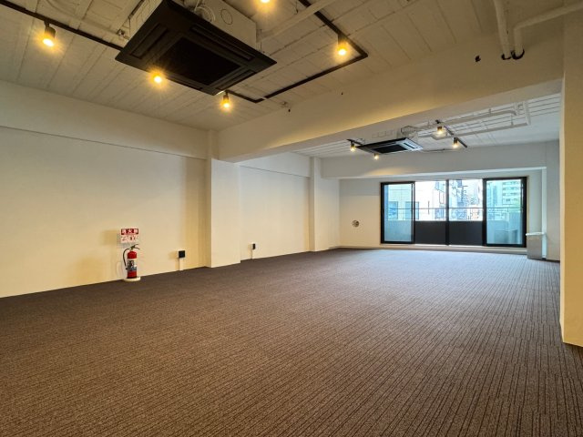 LA CITY 麻布十番 LUCE 4Fの内装