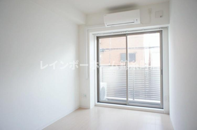 アイリス四つ木の居間・リビング