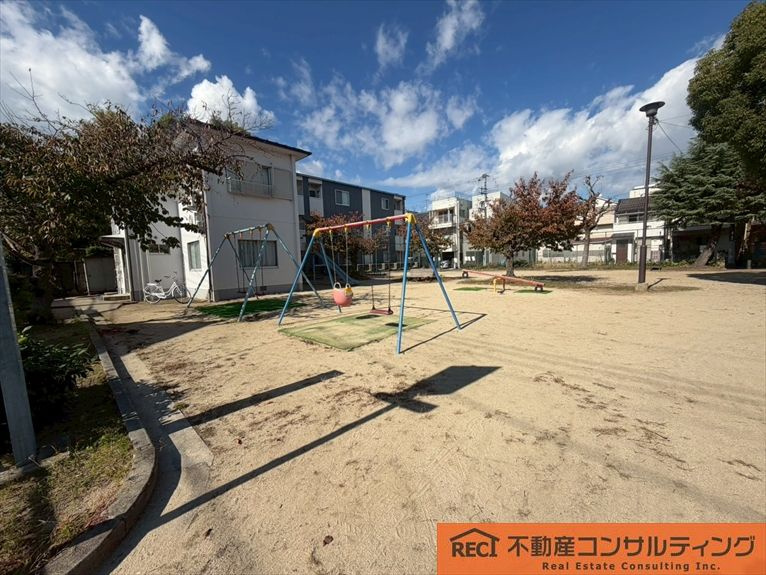 西宮市小松南町1丁目　中古戸建の周辺