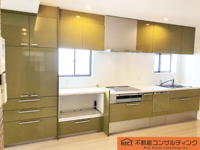 西宮市小松南町1丁目　中古戸建のキッチン