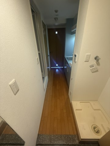 ザ・レジデンス行徳Ⅲの玄関