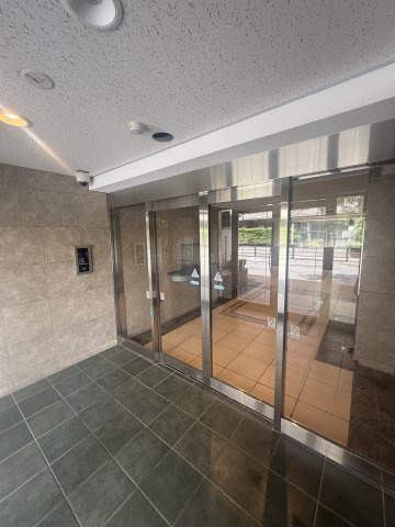 ザ・レジデンス行徳Ⅲのエントランス