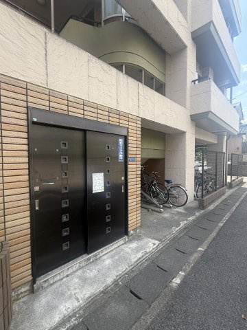 ザ・レジデンス行徳Ⅲのエントランス