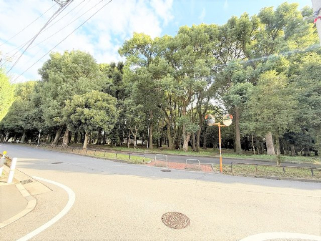 【周辺】 | 【仲介手数料が８０万円ＯＦＦ！】■１０２平米■４ＬＤＫ■長期優良認定■ＺＥＨ住宅 | 【仲介手数料８０万円ＯＦＦ！】
■砧公園まで１００米