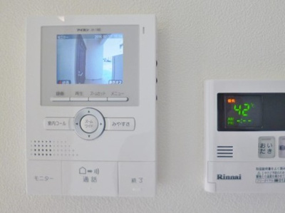 【セキュリティ】 | カトレア | 防犯対策に有効なカメラ付きインターホン！録画機能が付いているので留守中の訪問者まで確認できます♪