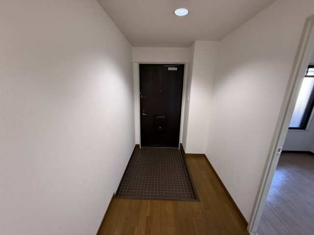 コニファーヒルズの玄関