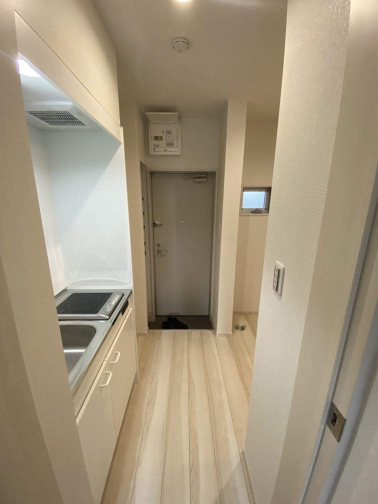 川崎市多摩区菅野戸呂のアパートの玄関