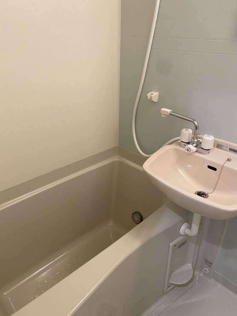 川崎市多摩区菅野戸呂のアパートの洗面所