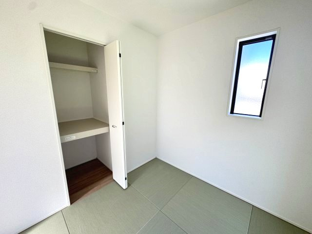 グラファーレ前橋市関根町　3号棟の収納|和室収納も充実してます。