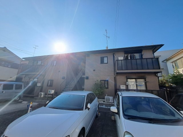 ハイツ・ツゥ・サティの外観