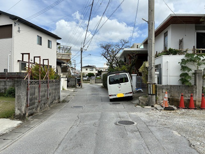 【前面道路含む現地写真】 | 那覇市首里石嶺町3丁目　土地
