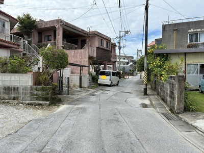 【前面道路含む現地写真】 | 那覇市首里石嶺町3丁目　土地