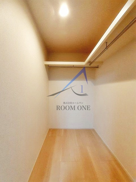 アジュール千川の収納|ウォークインクローゼットです。