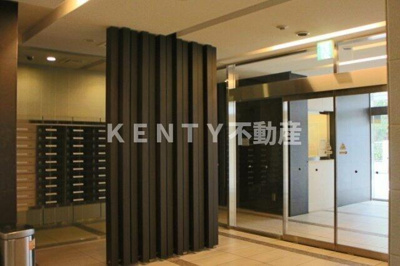 【エントランス】 | プラウドフラット鶴見Ⅱ | 落ち着いたエントランスです