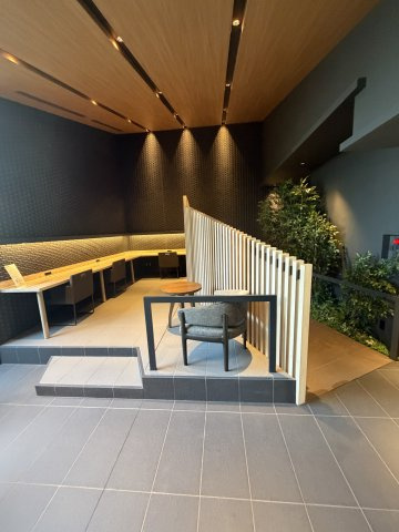 サステナブランシェ本行徳のロビー