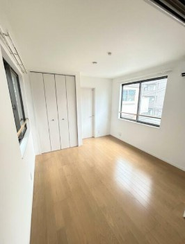 【寝室】 | カーサ中野新橋 | きれいなフローリング。