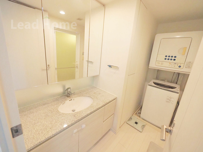 【独立洗面台】 | THE TOYOSU TOWER