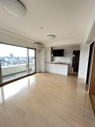 サンデュエル太田浜町パークスクエアの居間・リビング