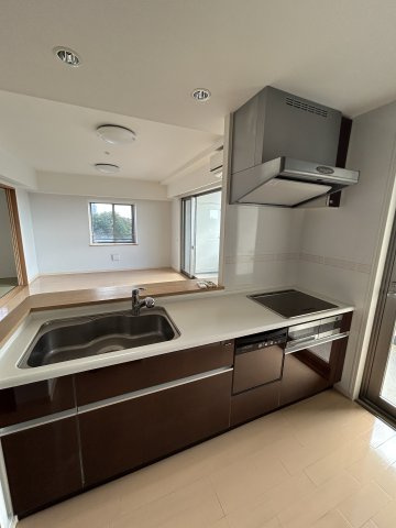 サンデュエル太田浜町パークスクエアのキッチン