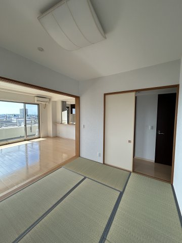 サンデュエル太田浜町パークスクエアの和室