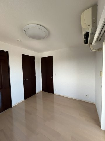 サンデュエル太田浜町パークスクエアの洋室