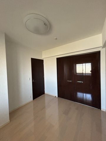 サンデュエル太田浜町パークスクエアの洋室