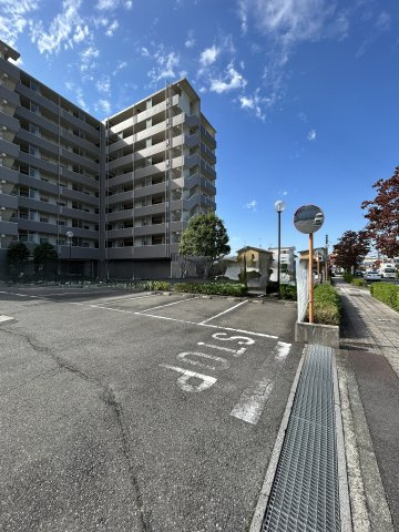 サンデュエル太田浜町パークスクエアの駐車場