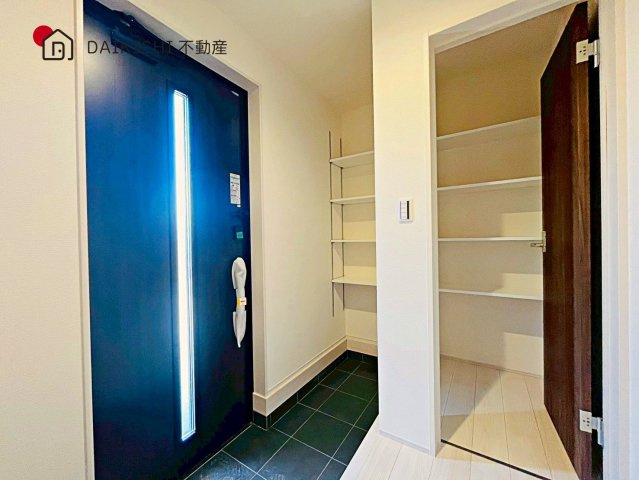 【玄関】 | 加須市南大桑　Livele Fine　新築戸建　全7棟　2号棟