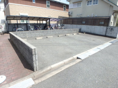 【駐車場】 | ブラウンハイツ