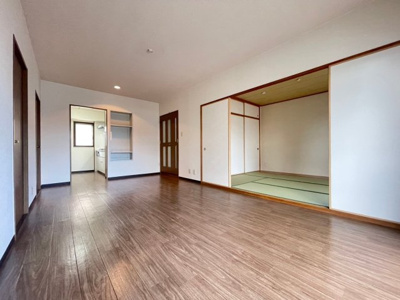 【居間・リビング】 | アビタシオン橋本Ⅰ