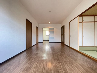 【居間・リビング】 | アビタシオン橋本Ⅰ