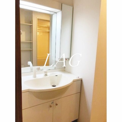 【洗面所】 | シティテラス田町 | 洗面台です。