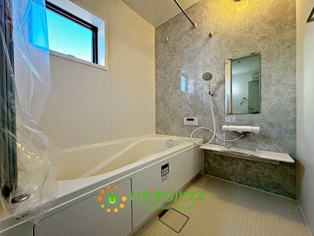 加須市南大桑　新築一戸建て　04　リーブルファインの浴室