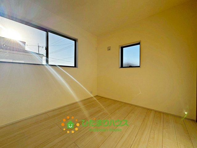 加須市南大桑　新築一戸建て　04　リーブルファインの洋室