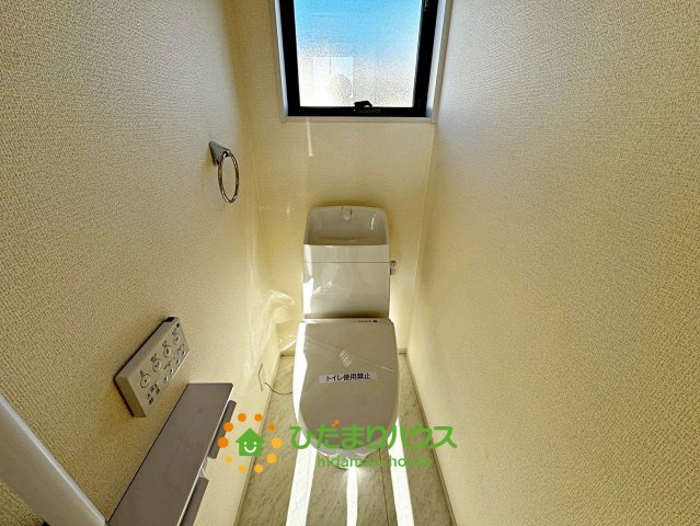 加須市南大桑　新築一戸建て　04　リーブルファインのトイレ