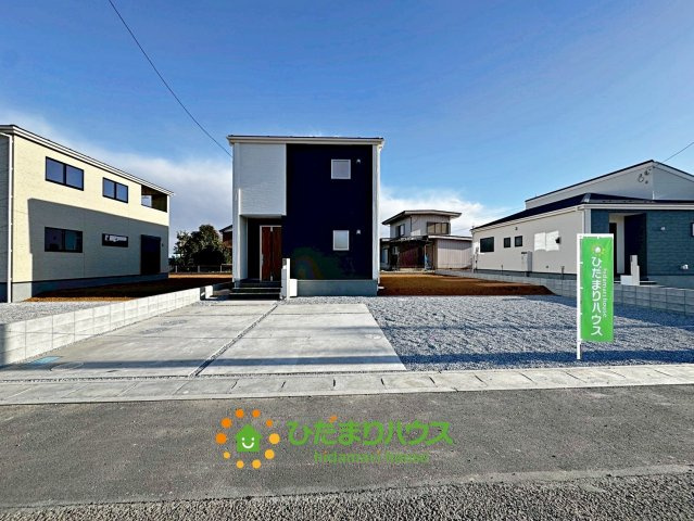 加須市南大桑　新築一戸建て　04　リーブルファインの駐車場