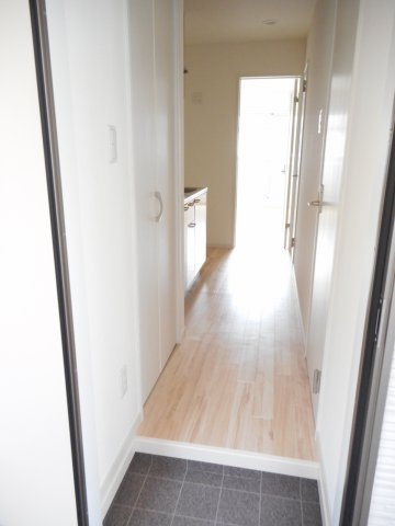 ローズガーデンの玄関|ゆったりとした玄関です