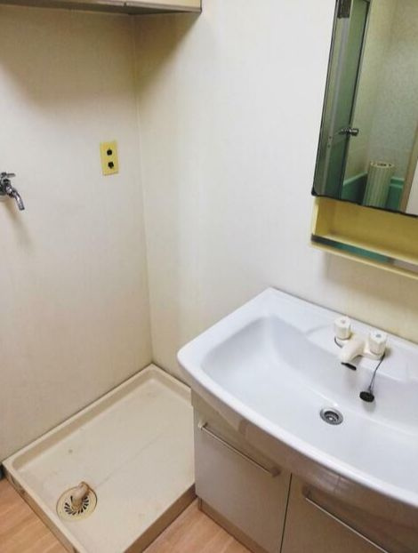 川口ハイツの独立洗面台