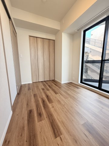 グランドメゾン白山の洋室|洋室（4.3帖）