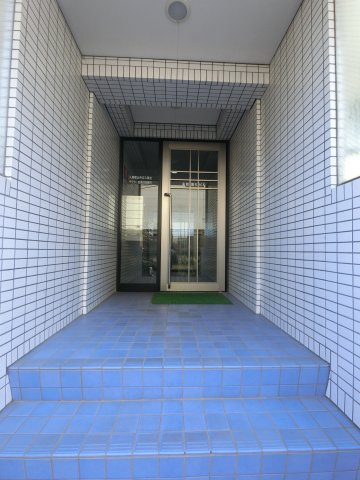 永和第五ビルのエントランス