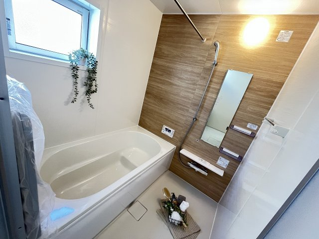 【内装】 | 糟屋郡志免町王子2丁目　1号棟（全8棟）【仲介手数料無料・0円】 | 施工例。浴室です。施工例は完成時と異なる場合があります。
