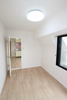 【寝室】 | モンシャトー高円寺 | きれいなフローリング。