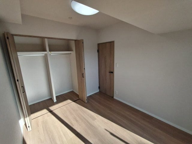 【洋室】サンパーク鉄王 