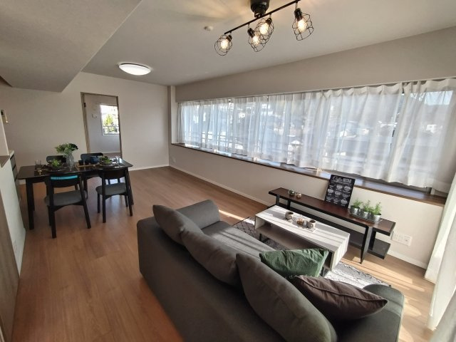 【居間・リビング】サンパーク鉄王 