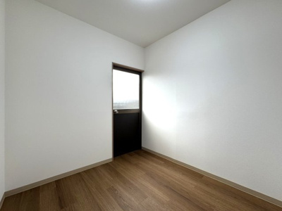 【洋室】 | 衣笠西馬場町テラスハウス