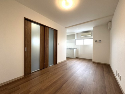 【居間・リビング】 | 衣笠西馬場町テラスハウス