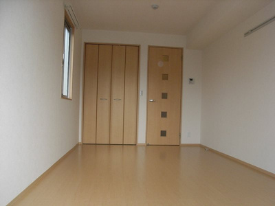 【寝室】 | ドルフ | 南西向き・角部屋で日当たり良好☆