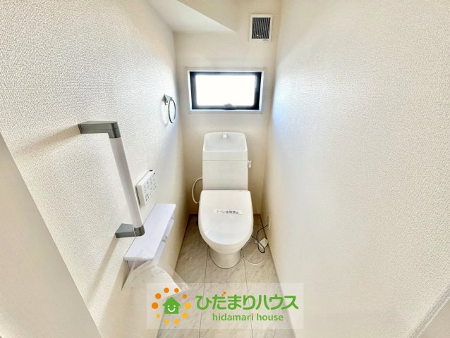 加須市南大桑　新築一戸建て　05　リーブルファインのトイレ