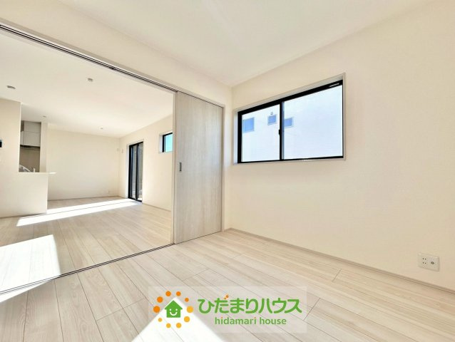 加須市南大桑　新築一戸建て　05　リーブルファインの洋室