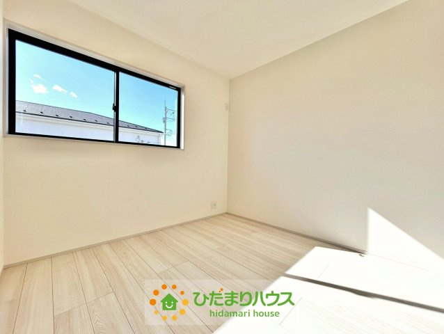 加須市南大桑　新築一戸建て　05　リーブルファインの洋室